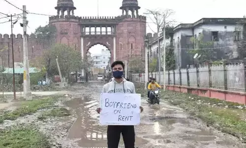वैलेंटाइन डे स्पेशल: दरभंगा में रेंट पर मिल रहा है बॉयफ्रेंड वैलेंटाइन डे स्पेशल: दरभंगा में रेंट पर मिल रहा है बॉयफ्रेंड