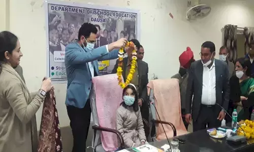 5वीं कक्षा की छात्रा बनी डीएम, जारी किया बड़ा आदेश 5वीं कक्षा की छात्रा बनी डीएम, जारी किया बड़ा आदेश