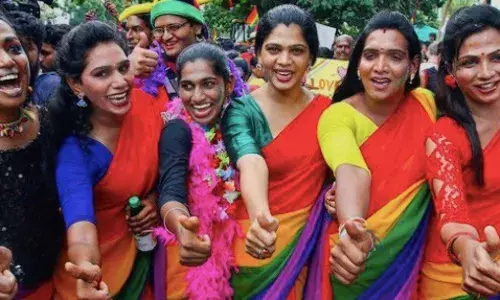 कर्नाटक में ट्रांसजेंडरों को सरकारी नौकरी में मिला एक प्रतिशत आरक्षण