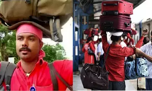 कहानी उस IAS अफसर की, जो कुली(Coolie) का काम करते हुए फ्री वाई फाई से तैयारी कर बना अफ़सर कहानी उस IAS अफसर की, जो कुली(Coolie) का काम करते हुए फ्री वाई फाई से तैयारी कर बना अफ़सर