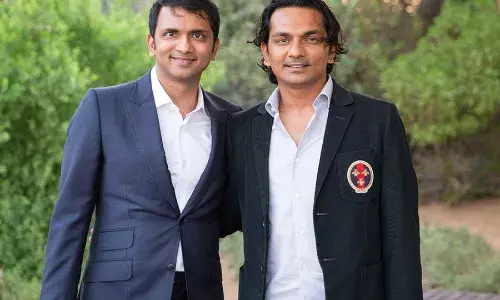 दो भाईयों ने पिता से 25 हजार उधार लेकर शुरु किया बिजनेस, आज हैं 8700 करोड़ के मालिक|