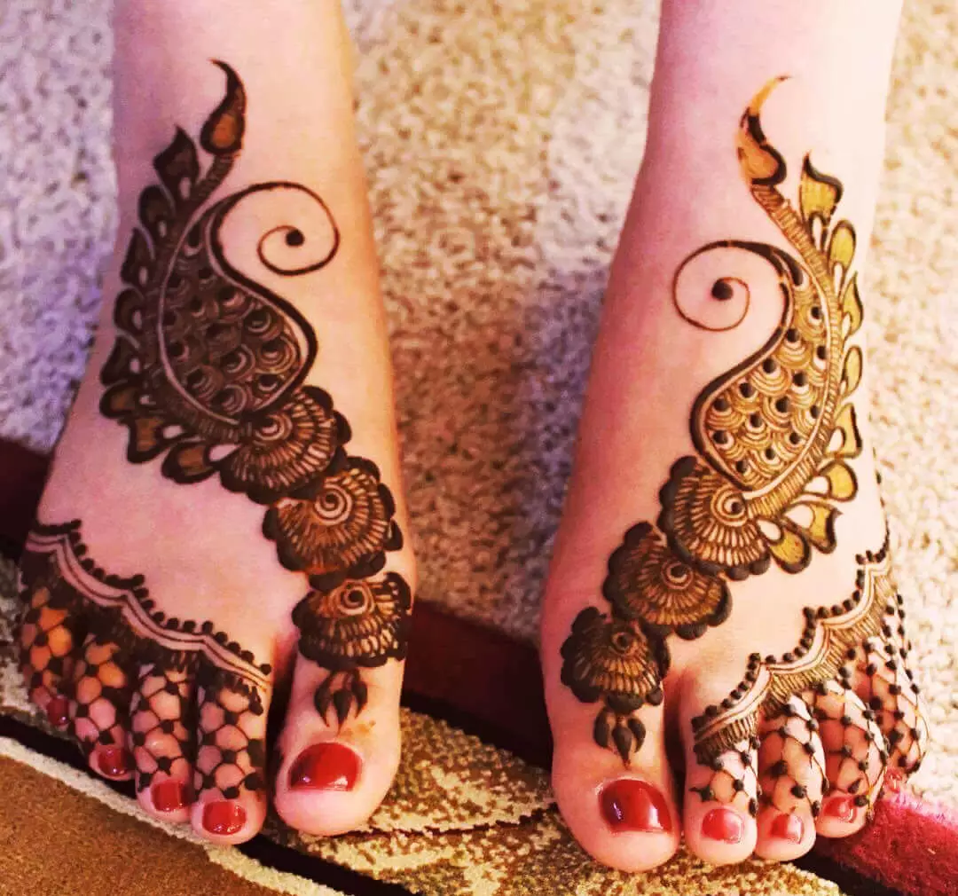 25 leg Mehndi designs with Arabic and Moroccan style mix – Let's Get Dressed