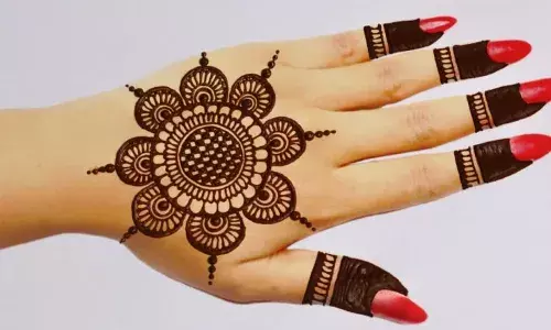Simple and Easy Mehndi Design for 2023