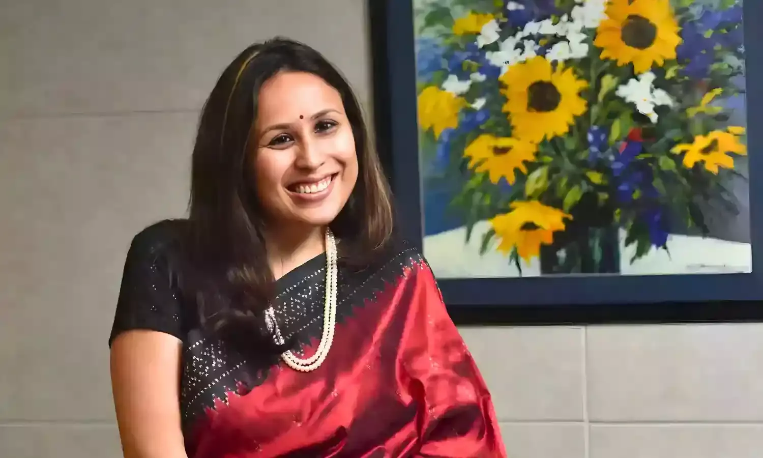 From “Girl With a Broken Neck” to One of India’s Youngest CEOs – The Unstoppable Radhika Gupta From “Girl With a Broken Neck” to One of India’s Youngest CEOs – The Unstoppable Radhika Gupta