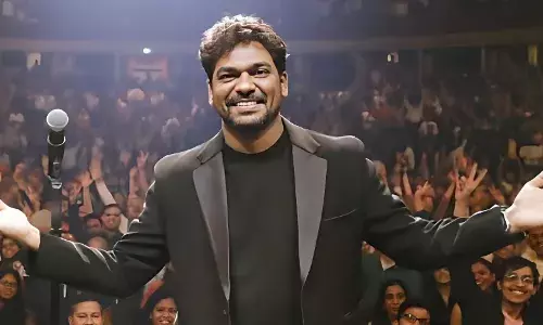 Zakir Khan’s Historic Show at Madison Square Garden: A Night of Laughter, Memories, and Pride Zakir Khan’s Historic Show at Madison Square Garden: A Night of Laughter, Memories, and Pride