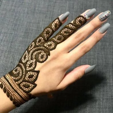 Half Hand Mehendi Designs