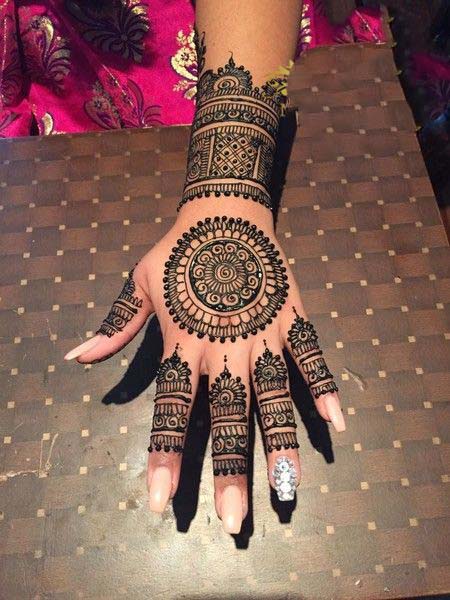 Eid-Ul-Fitr 2020: 10 Gorgeous DIY Mehendi Designs That Can Be Done Is Less  Than 20 Mins During Lockdown