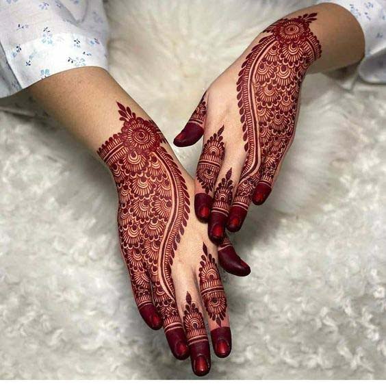 Very simple stylish leaf mehndi design 2020 | bold henna design | henna art  - YouTube | Mehndi designs for hands, Back hand mehndi designs, Palm henna  designs