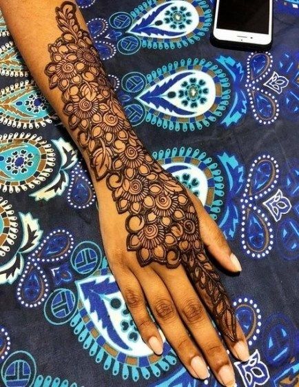 The Floral Bail Backhand Mehndi
